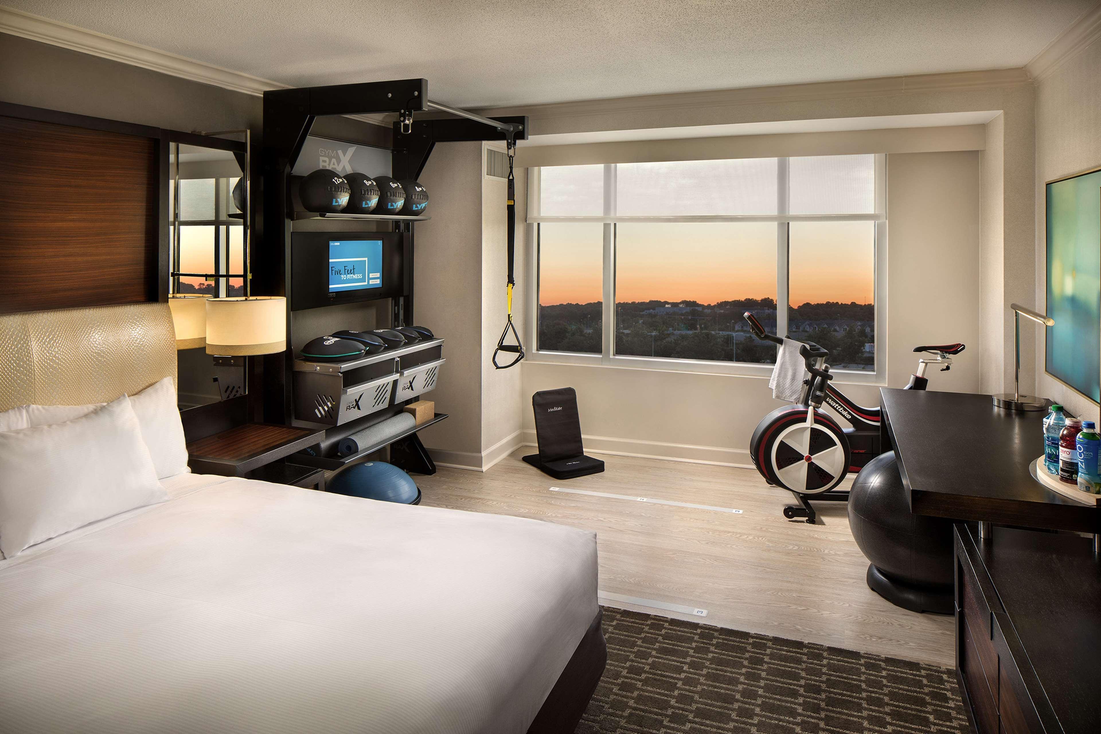 Doubletree By Hilton Atlanta Airport Hotell College Park Exteriör bild