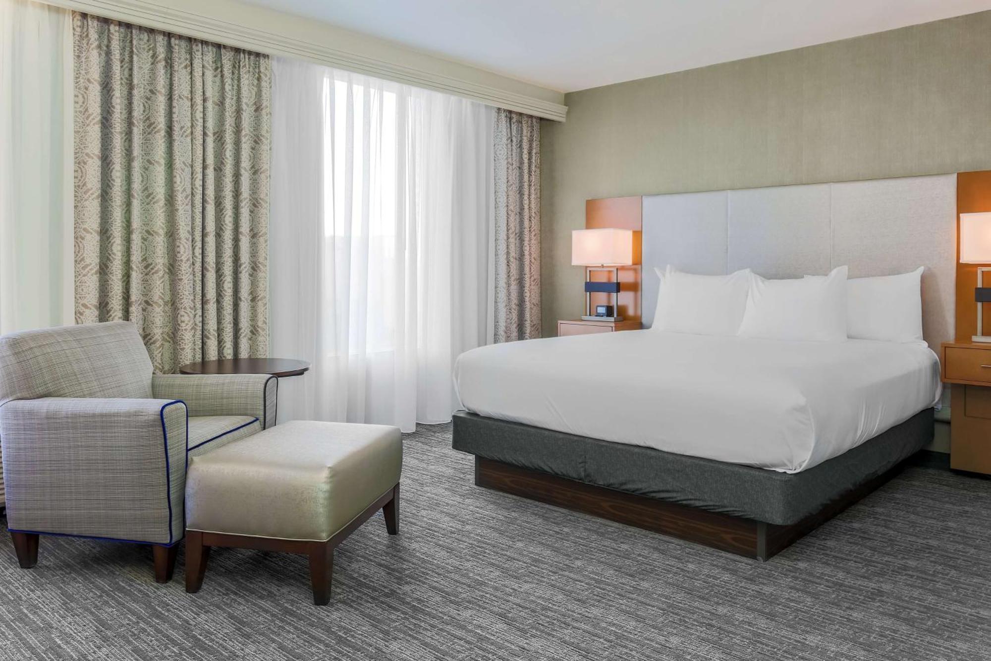 Doubletree By Hilton Atlanta Airport Hotell College Park Exteriör bild