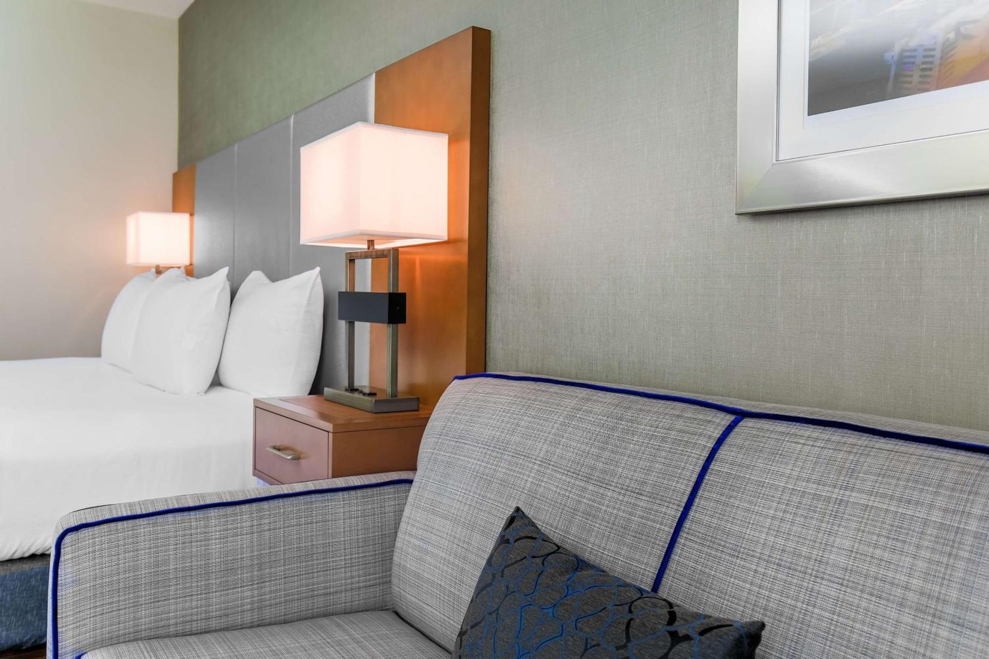 Doubletree By Hilton Atlanta Airport Hotell College Park Exteriör bild
