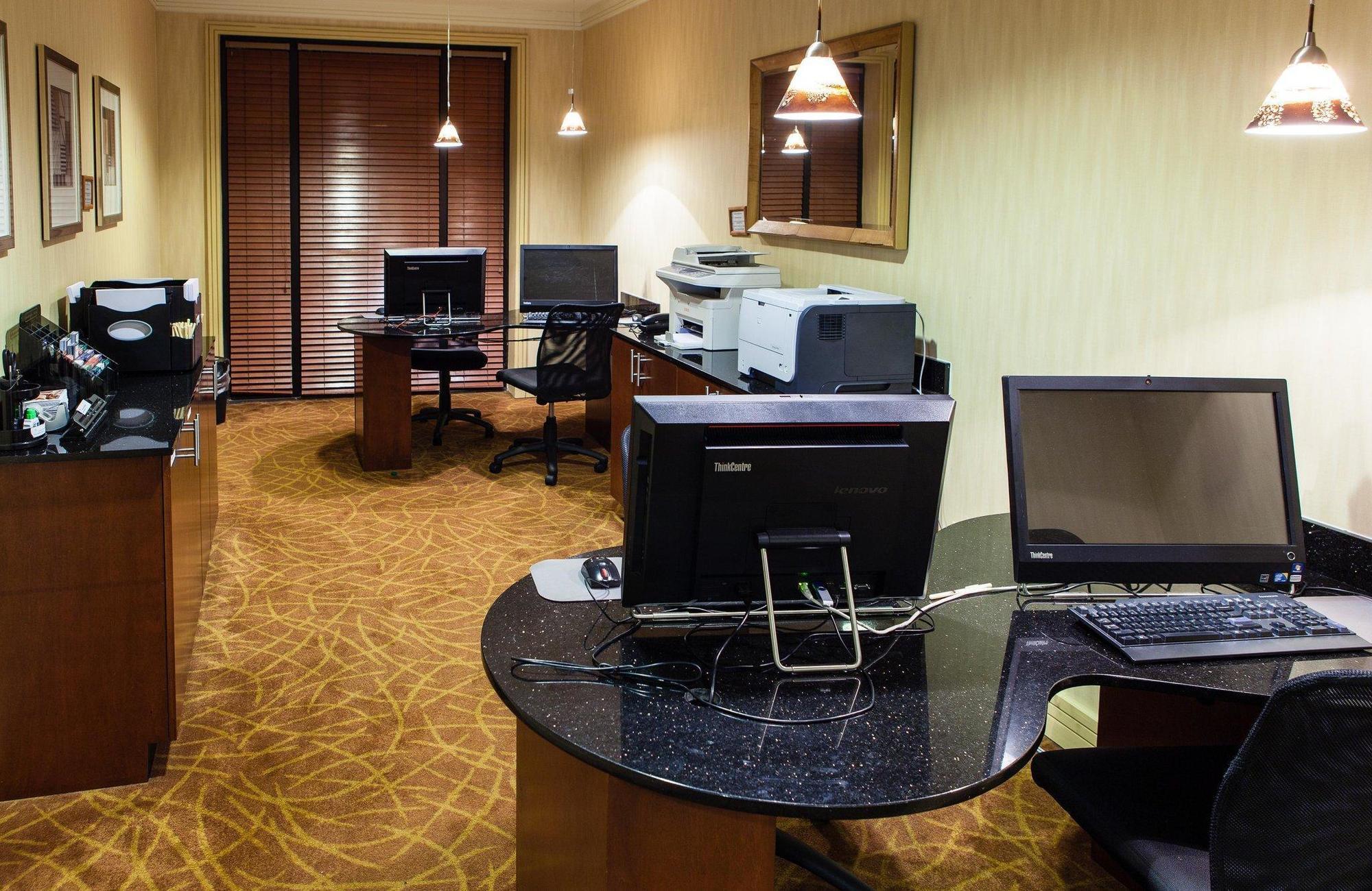 Doubletree By Hilton Atlanta Airport Hotell College Park Exteriör bild