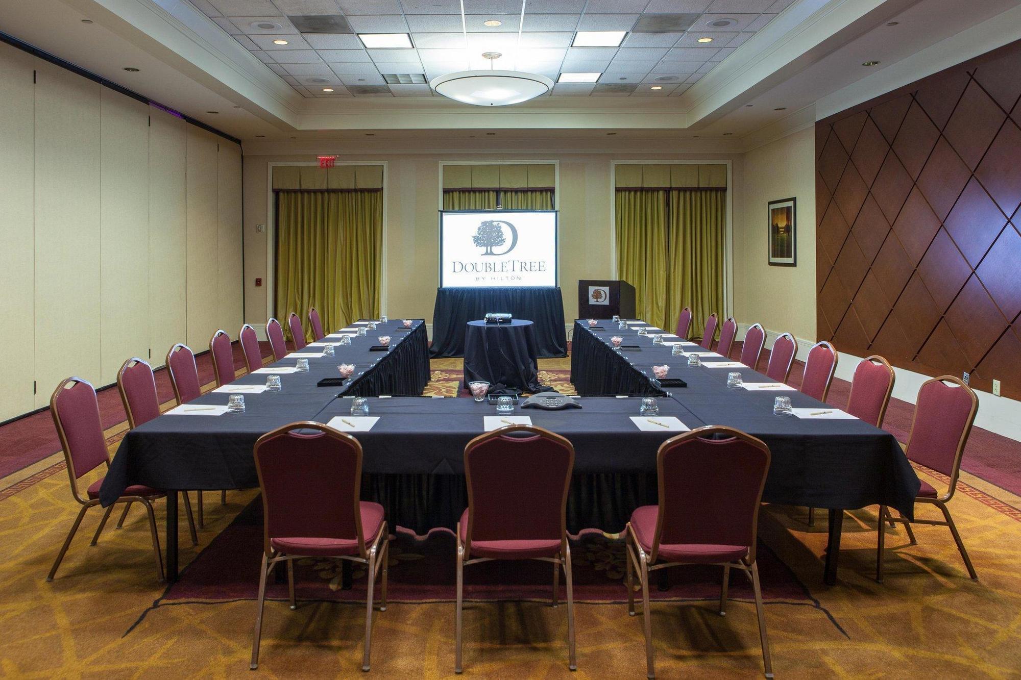Doubletree By Hilton Atlanta Airport Hotell College Park Exteriör bild