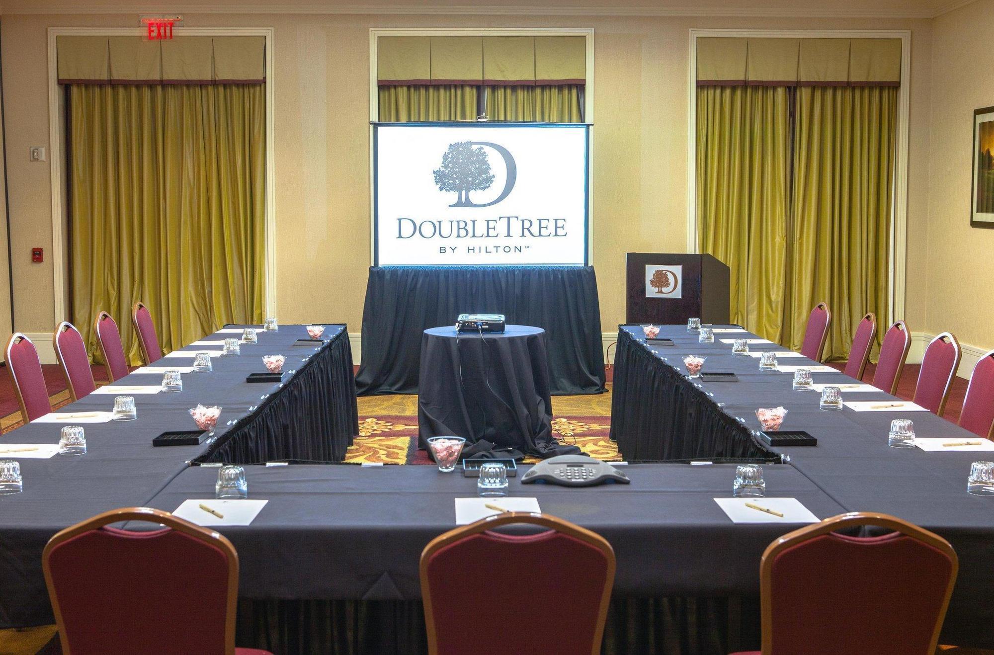 Doubletree By Hilton Atlanta Airport Hotell College Park Exteriör bild